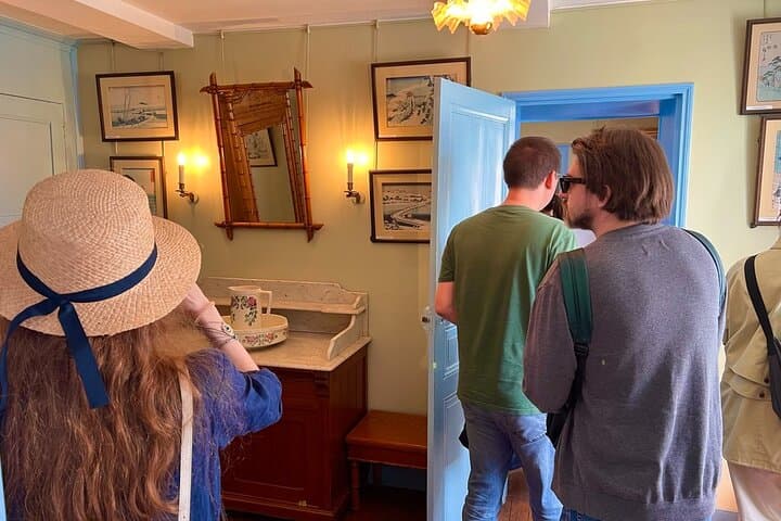 Versailles & Giverny Private Day Tour from Paris — Skip-the-Line Gardens and Monet's Home photo 6