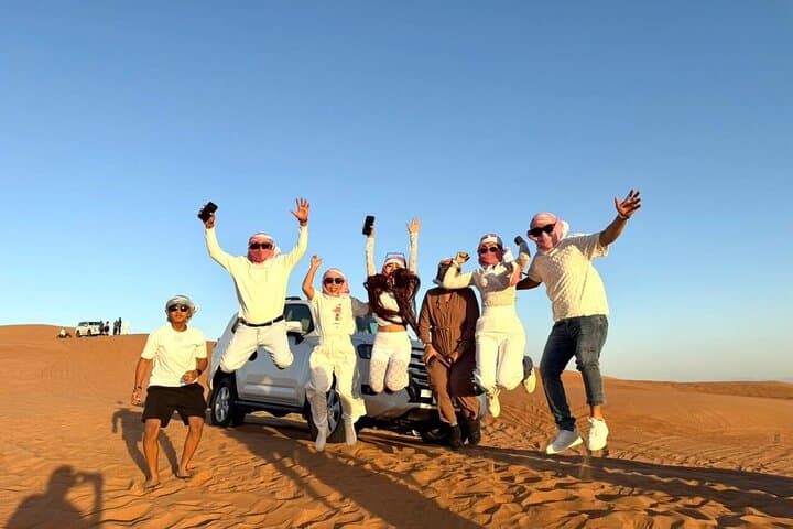 Majestic Dubai and Abu Dhabi: 5-Day Luxury City, Coast & Desert Experience