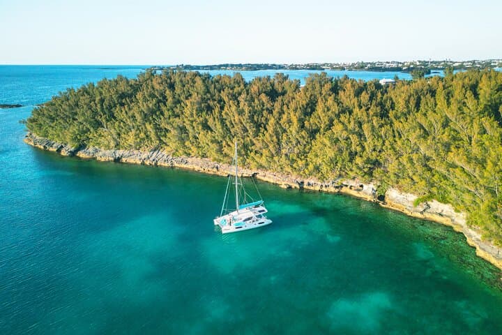 Private Sunset Catamaran Charter on Elusive — Bermuda's Twilight Cruise photo 4