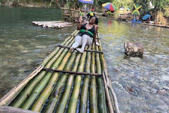 Private Transfer to Lethe for Great River Bamboo Rafting & Limestone Foot Massage photo 6