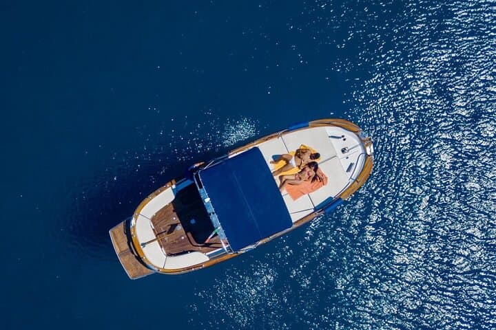 Gozzo Cruise from Salerno to Amalfi & Positano — Day Cruise with Swim Stops