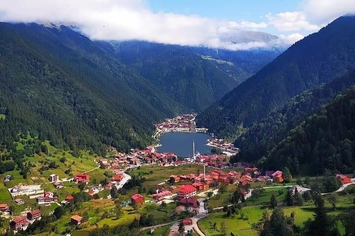 Uzungöl Day Tour: Sürmene Knives, Tea Tasting & Bayraktepe Views