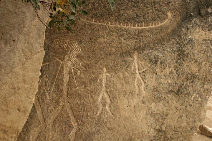 Gobustan Mud Volcanoes & Yanar Dag Day Tour from Baku — Rock Art, Fire and Mud photo 2
