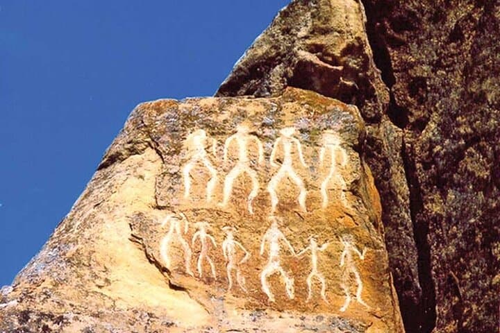 Gobustan Mud Volcanoes & Yanar Dag Day Tour from Baku — Rock Art, Fire and Mud