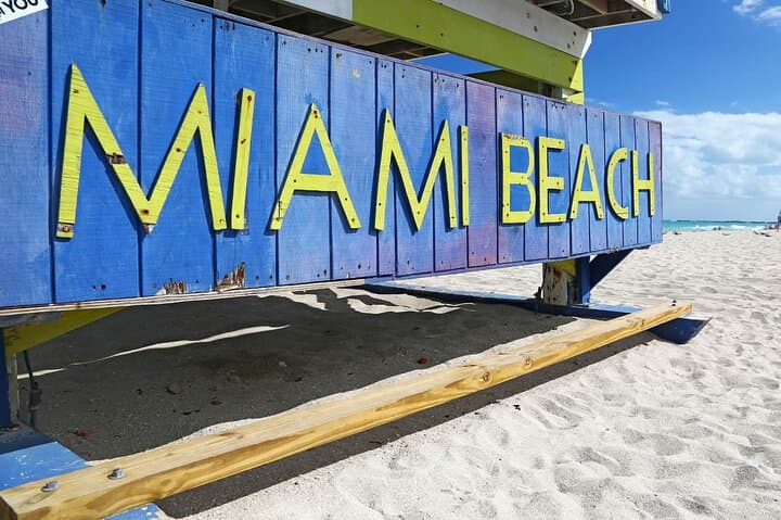 Miami Highlights Bus & Citywalk — South Beach, Wynwood & Little Havana photo 4