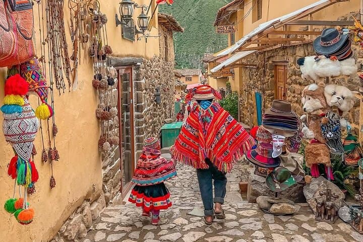 2-Day Private Sacred Valley & Machu Picchu Tour — Train, Terraces, and Inca Engineering photo 5