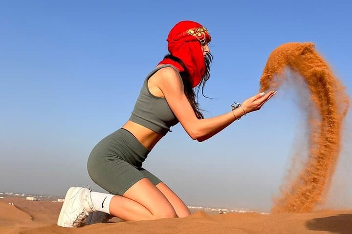 Luxury Dubai Desert Safari with BBQ, Dune Bashing & Live Shows