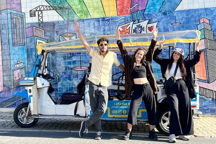 Half-Day Tuk‑Tuk Sightseeing in Lisbon — Alfama, Belém & Tagus Views