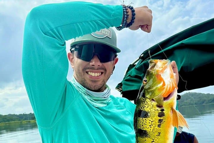 Panama Canal Kingfisher Experience: Gatun Lake Private Fishing Tour photo 2