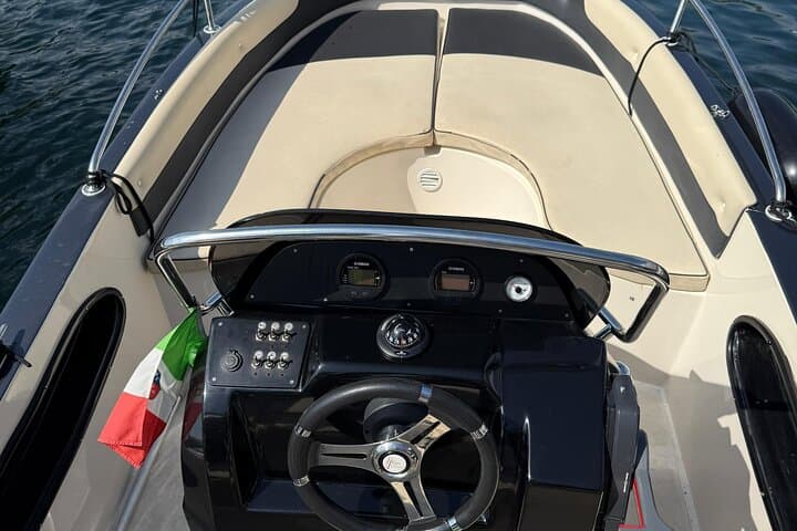 Self-Drive Boat Hire on Lake Como — 40HP No-License Rentals from Como photo 5