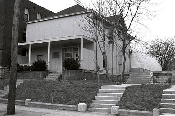 Inside Nashville's Music Row: Walking Tour with a Former Music Biz Pro photo 1
