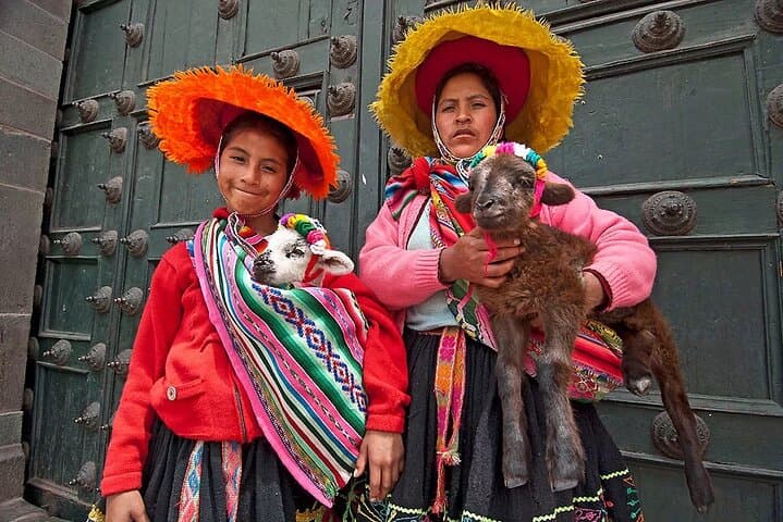 Cusco Sacred Valley, Machu Picchu & Rainbow Mountain — 4-Day Private Tour photo 4