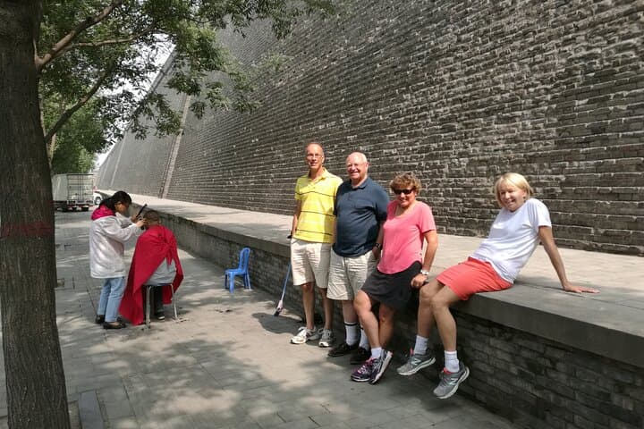 Private Xi'an In-Depth City Walk — Custom 6–8 Hour Urban Adventure with Didi Guide photo 3