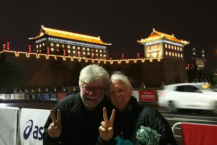 Private Xi'an In-Depth City Walk — Custom 6–8 Hour Urban Adventure with Didi Guide photo 5