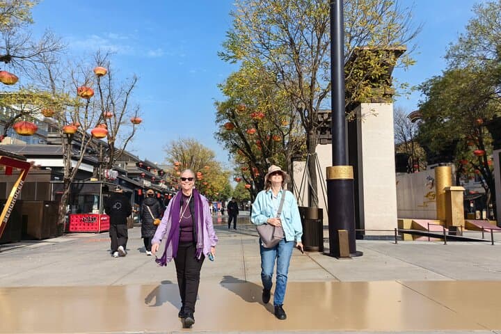 Private Xi'an In-Depth City Walk — Custom 6–8 Hour Urban Adventure with Didi Guide