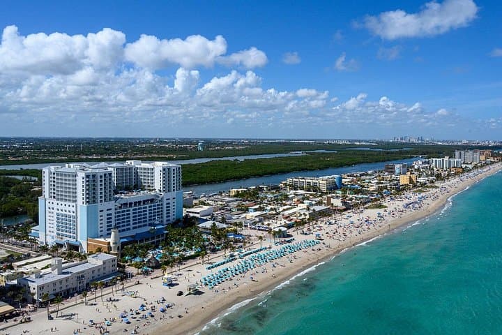 Helicopter Tour Over Fort Lauderdale Beaches and City Skyline photo 2