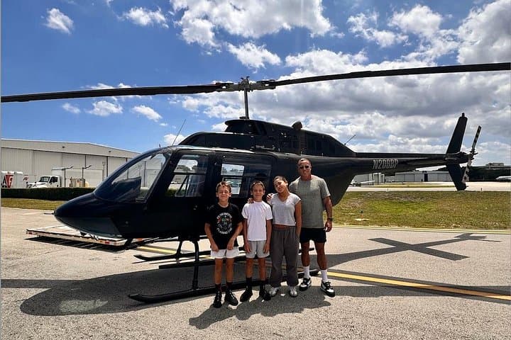 Helicopter Tour Over Fort Lauderdale Beaches and City Skyline photo 4