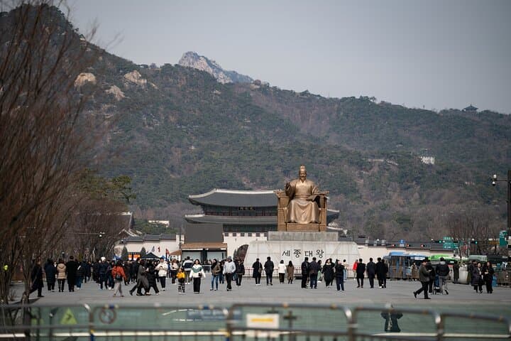 Two-Hour Gwanghwamun Walking Tour: Decode Seoul’s History, Culture & Daily Life photo 1