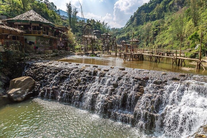 Glimpse of Northern Vietnam: Hanoi, Sapa Trek & Halong Bay Cruise photo 3