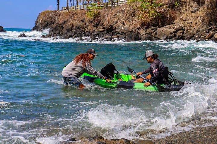 Paddle and Snorkel Manuel Antonio: Kayak from Nahomi Park to Playa Biesanz photo 2