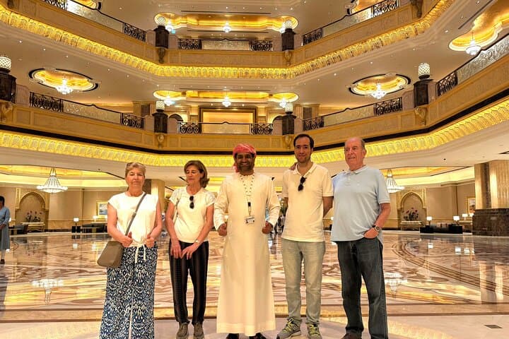 Abu Dhabi Layover Private City Tour: Sheikh Zayed Mosque, Corniche & Louvre photo 3