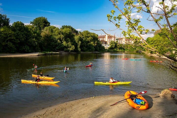 Evening Kayak on the Karloveské Danube Branch — Bratislava Paddle Guide photo 2