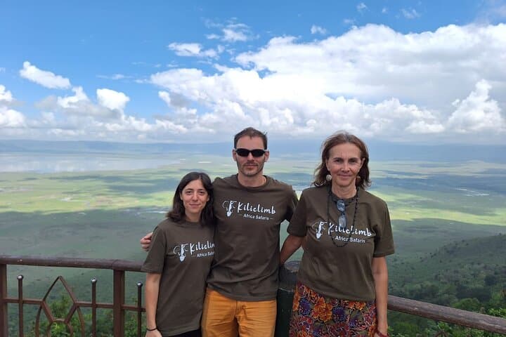 3-Day Serengeti & Ngorongoro Camping Safari — Small-Group Budget Game Drive photo 1