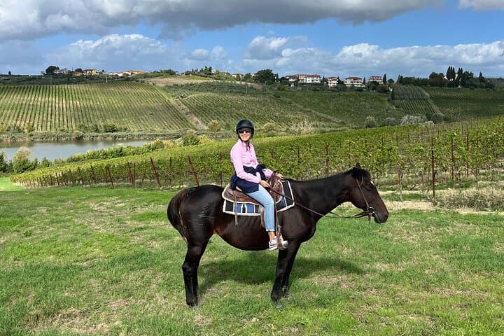 Horseback Riding in Tuscany: Vineyards, Olive Groves & Leonardo’s Countryside photo 6