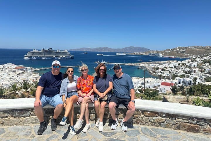 Four-Hour Mykonos Explorer — Beaches, Lighthouse & Village Life