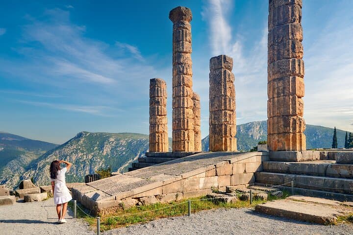 Delphi Private Full-Day Tour from Athens: Oracle, Museum & Arachova