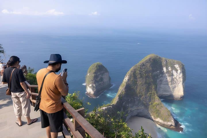 West Nusa Penida Day Tour — Kelingking, Broken Beach & Angel Billabong photo 3