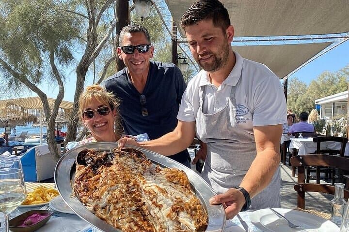Tailor Your Own Santorini Adventure: Private Luxury Tour