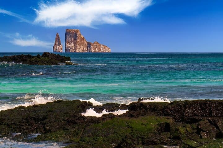 San Cristóbal Snorkel 360: Kicker Rock, Bahía Rosa Blanca & Punta Pitt Day Trip