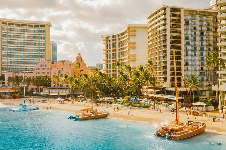 Ko Olina to Waikiki Daily Shuttle: Easy Island Transit for a Day in Waikiki photo 3