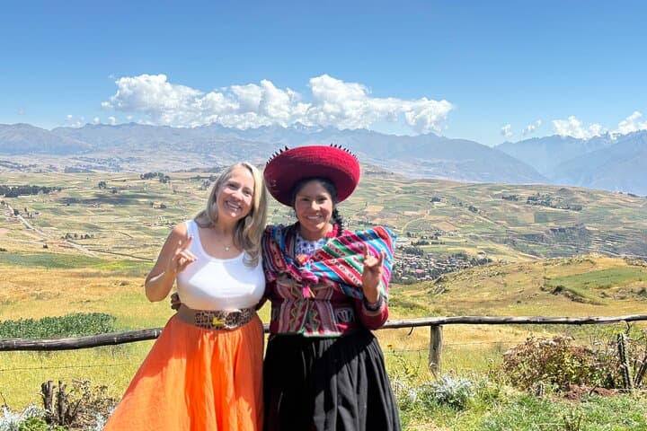 Alpaca Walk Over the Sacred Valley: Machuqolqa Alpaca Trek from Cusco photo 2
