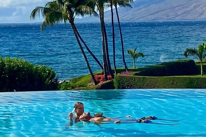 Watsu Floating Massage in Wailuku: Warm-Pool Water Shiatsu Experience photo 4