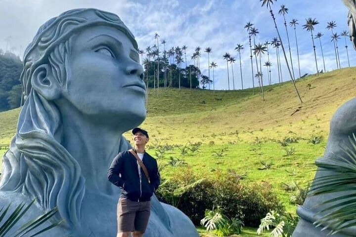Cocora Valley Shared Tour from Salento: Wax Palms, Jeep Willys & Short Hikes photo 3