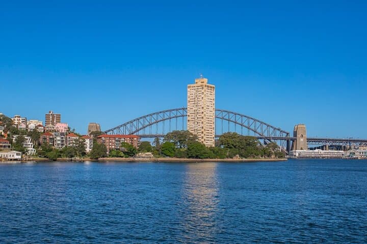 Sydney Highlights Half-Day Tour: Harbour Bridge, Bondi & Watsons Bay photo 5