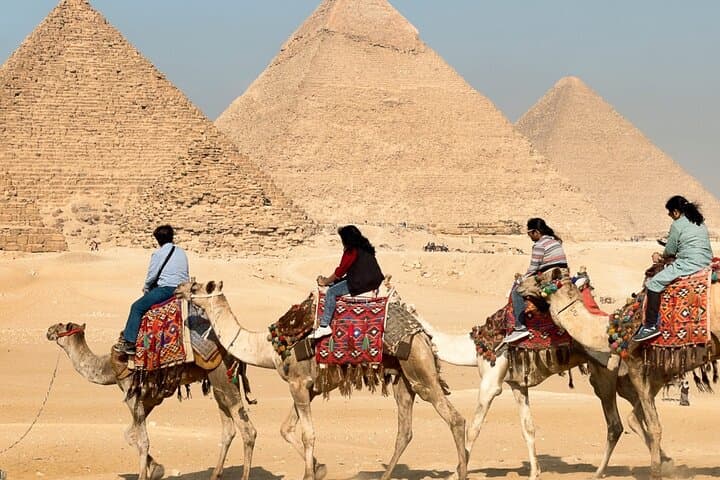 Hurghada to Giza: Day Trip to the Pyramids, Sphinx & Egyptian Museum with Lunch photo 3