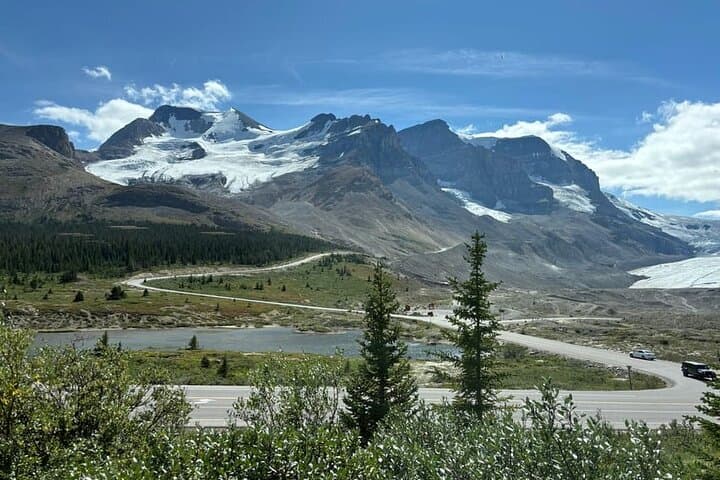 Columbia Icefield Skywalk, Glacier Adventure & Icefields Parkway Tour from Banff photo 4