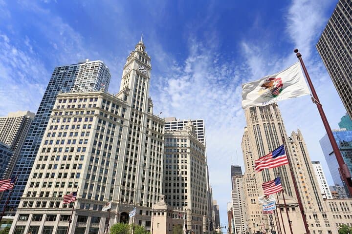 Private Downtown Chicago Guided Walking Tour - Architecture, History & Cloud Gate photo 3