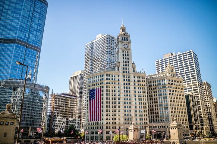 Private Downtown Chicago Guided Walking Tour - Architecture, History & Cloud Gate photo 6