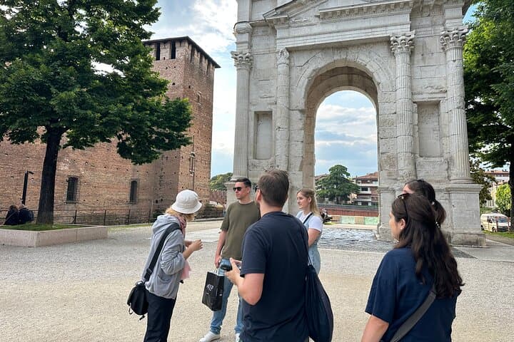 Verona Guided Walking Tour: 2-Hour City Highlights & Juliet's Balcony photo 6