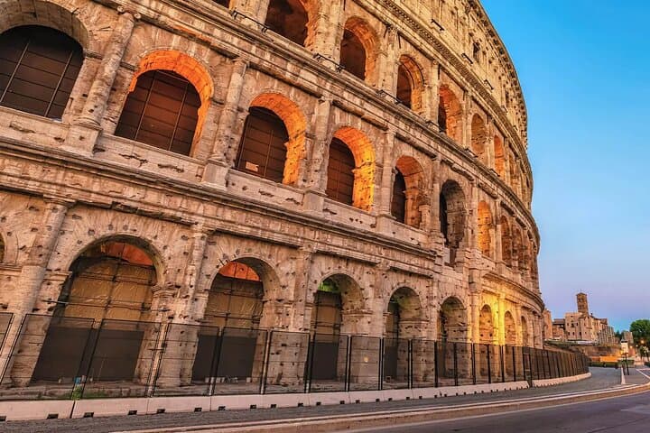 Skip-the-Line Colosseum & Palatine Ticket + 48-Hour Hop-On Hop-Off Rome Bus photo 2