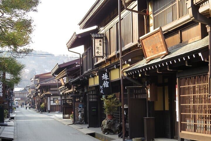 Full-Day Takayama & Shirakawago Private Tour — Gassho Houses, Old Town & Observatory