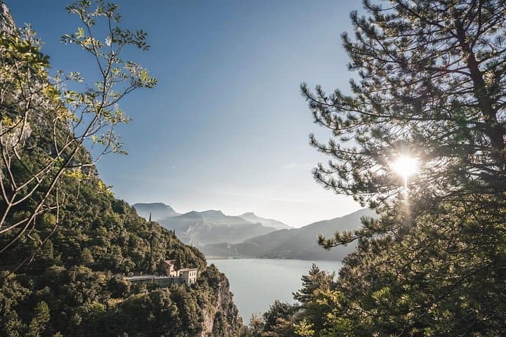 Night E‑Bike to Punta Larici: Aperitif and Star Views over Lake Garda photo 3