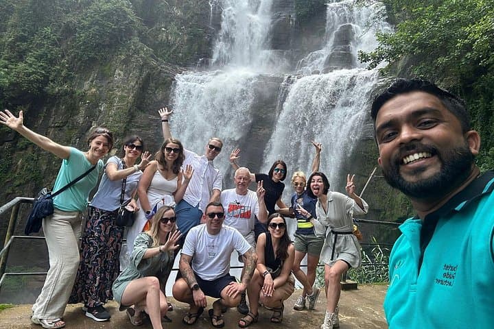 Kandy to Ella Scenic Road Trip and Train Ride — Tea Estates, Ramboda Falls & Nine Arch Bridge photo 1