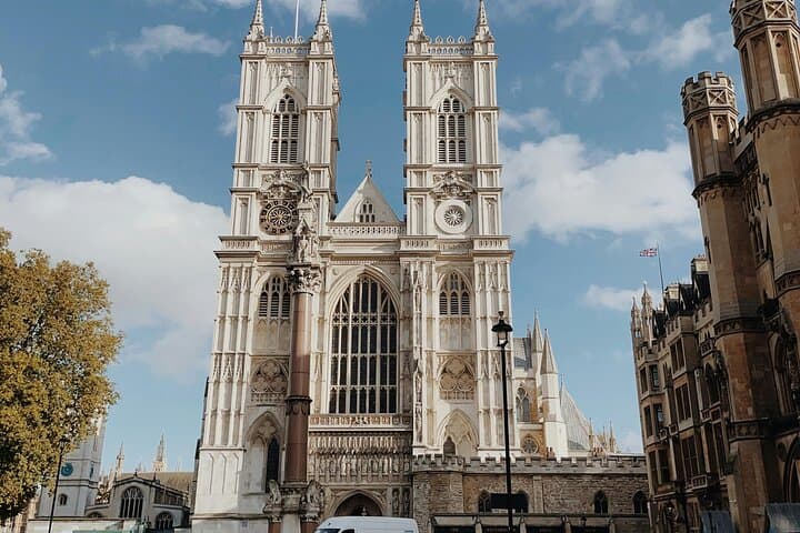 Westminster & Westminster Abbey: A Premium Blue Badge Walking Tour of London's Core photo 6