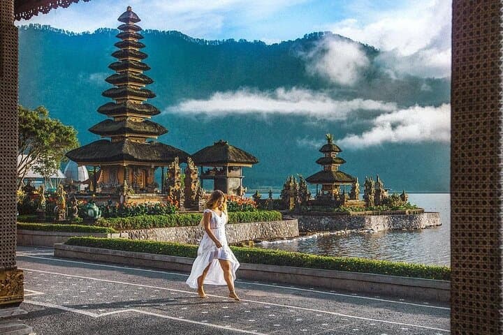North Bali Private Trip: Jatiluwih Rice Terraces, Ulun Danu Temple & Leke-Leke Waterfall