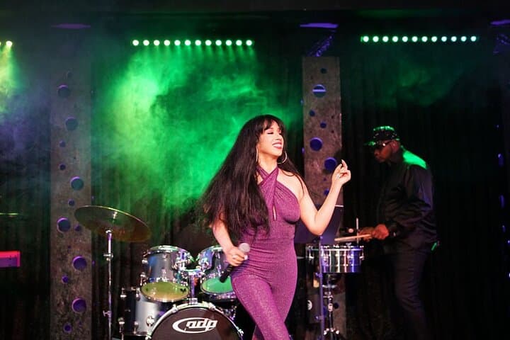 Queen Selena Tribute Show in Las Vegas — Live Tribute to Selena Quintanilla photo 4